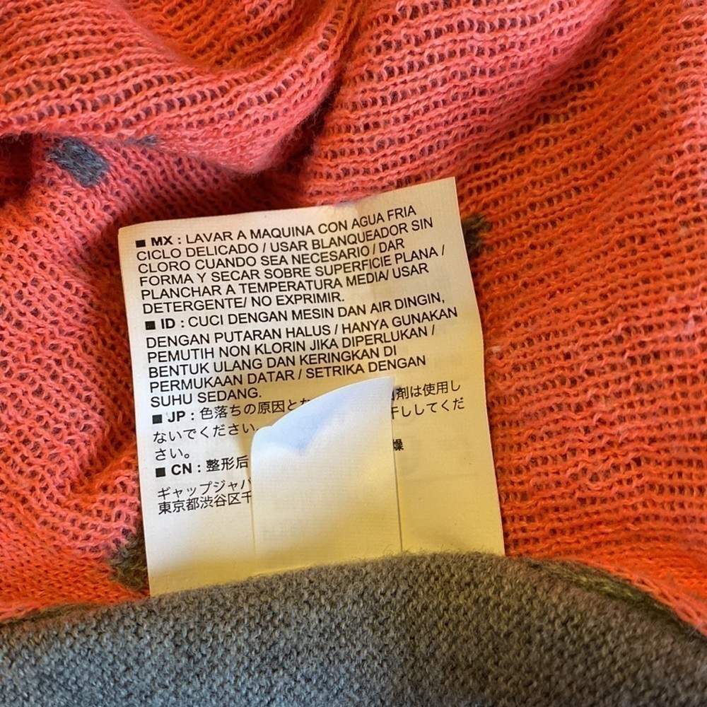 Old Navy - Adorably Sweet Grey Cardigan with Pink Polka Dots - Picture 8 of 10
